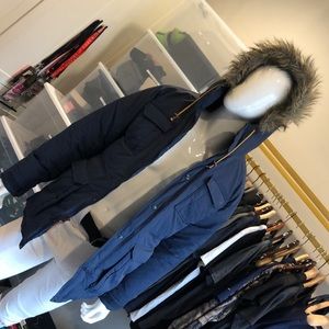 LEVI’S navy winter jacket size medium